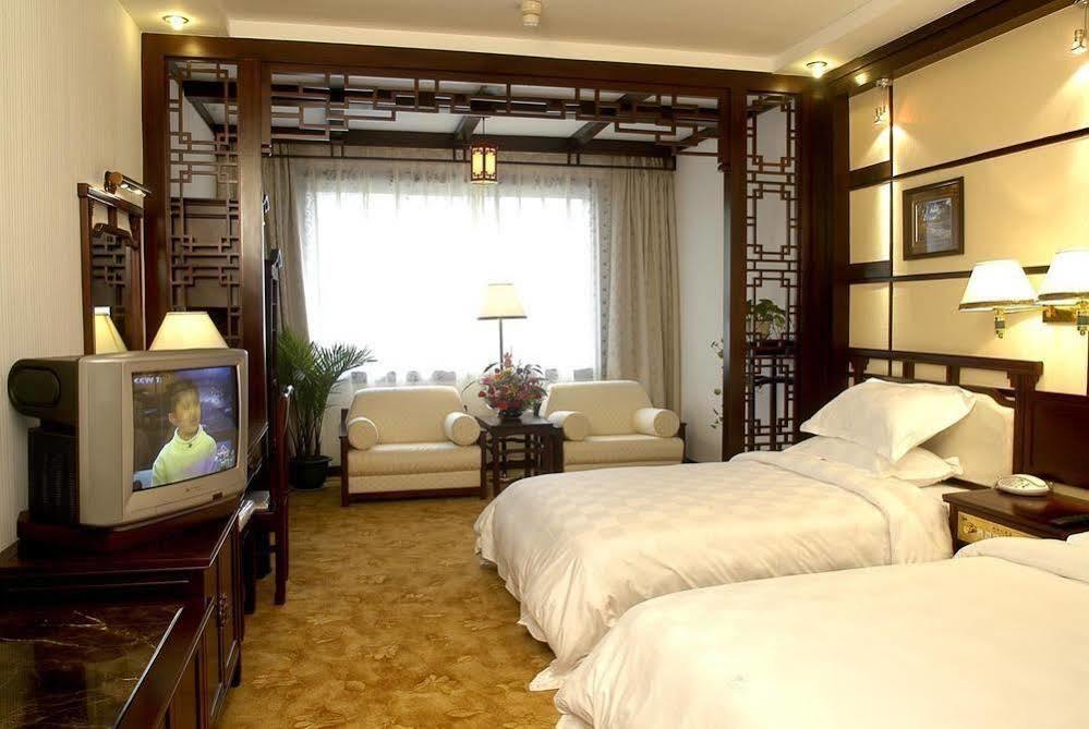 New Century Hotel Yangshuo Exteriör bild