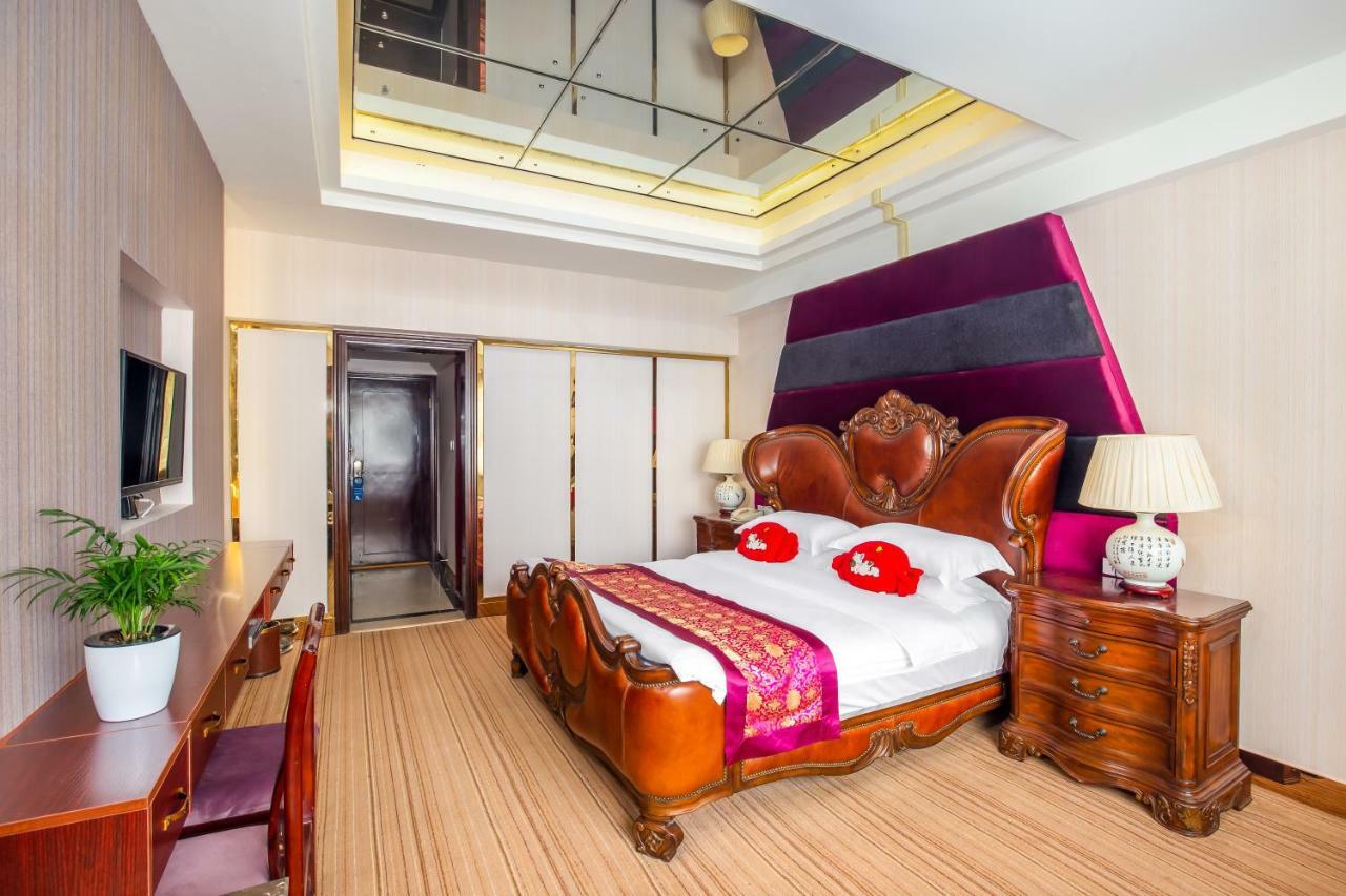 New Century Hotel Yangshuo Exteriör bild
