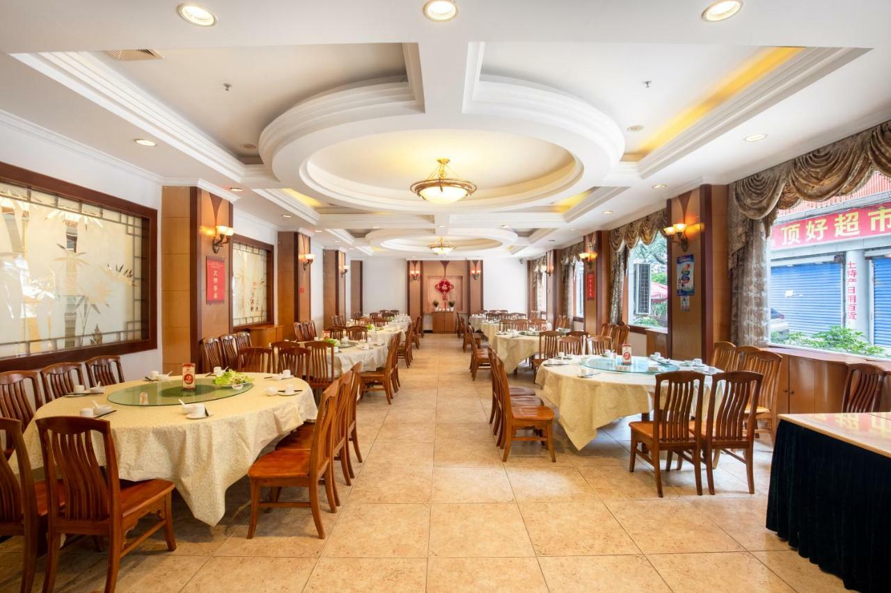 New Century Hotel Yangshuo Exteriör bild
