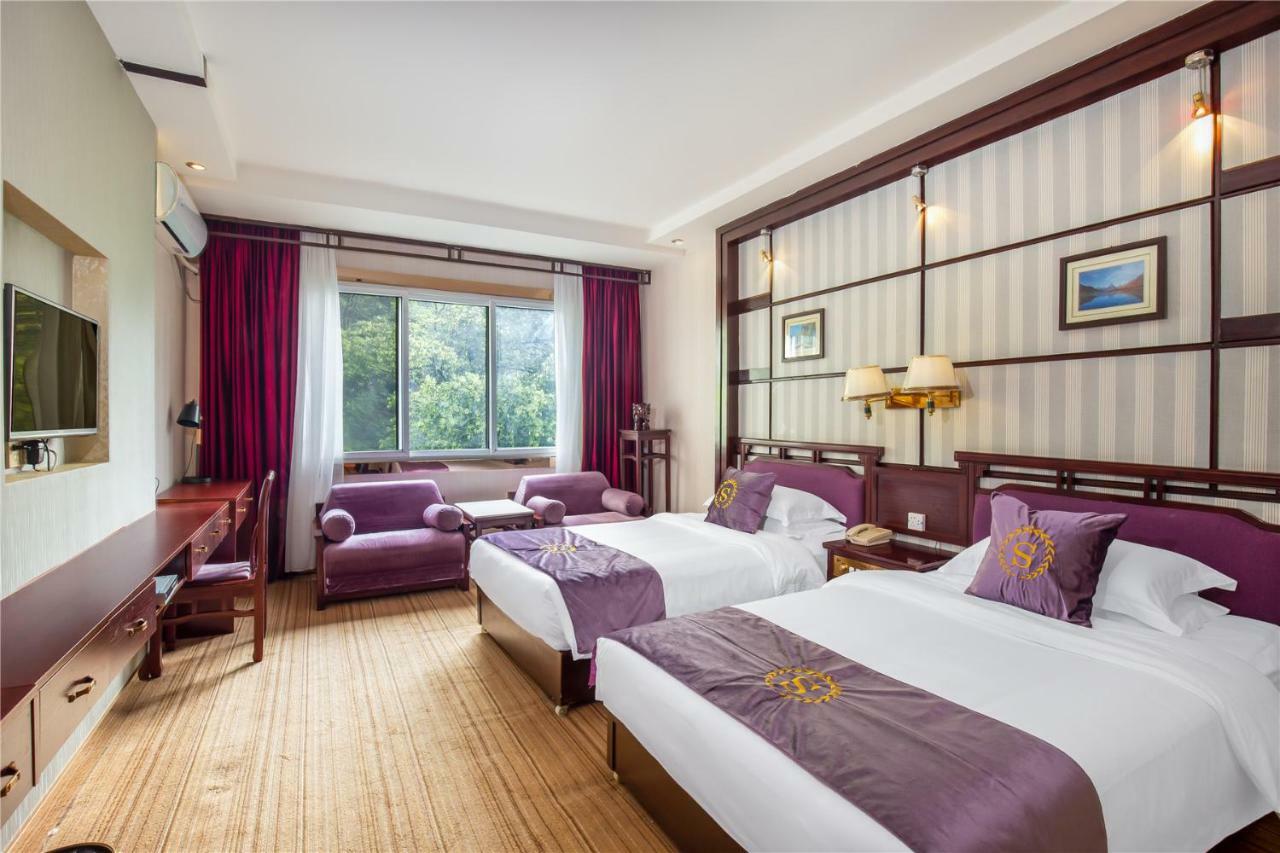 New Century Hotel Yangshuo Exteriör bild