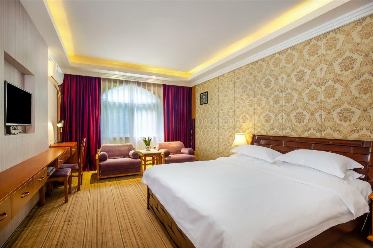 New Century Hotel Yangshuo Exteriör bild