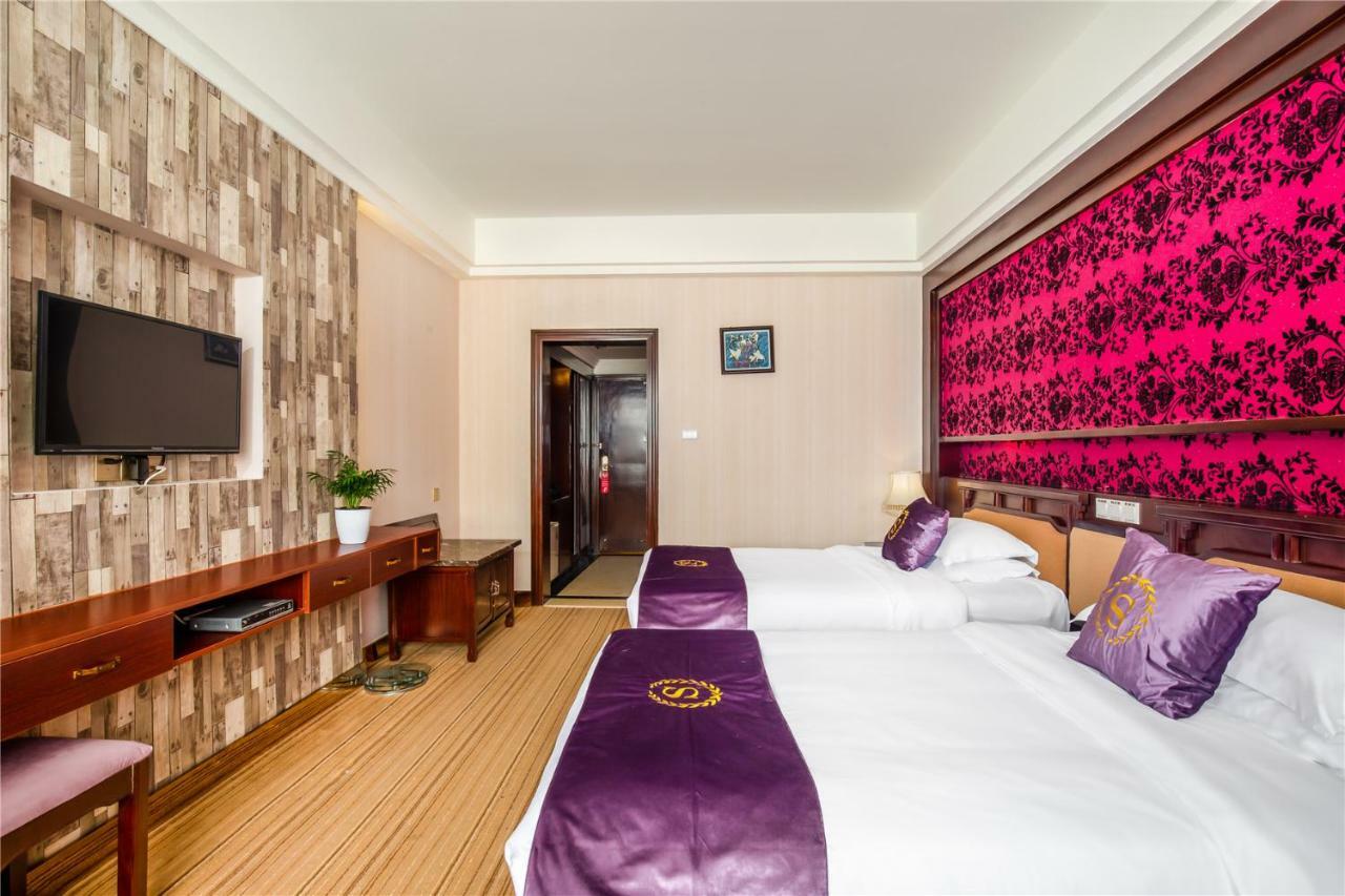 New Century Hotel Yangshuo Exteriör bild
